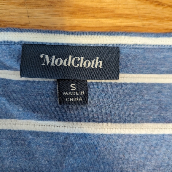 Modcloth scallop detail tank top - Picture 3 of 4